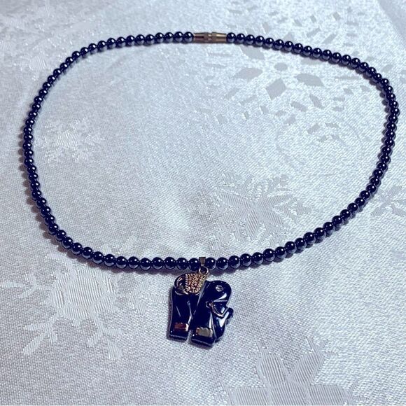 Elephant Trunk Up Hematite Crystal Necklace Screw Closure Good Luck 16” Gorgeous - Picture 1 of 3